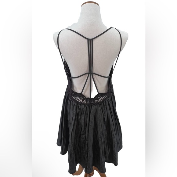 SOLD OUT ♥️ Free People Breathless Gray Crochet Strappy Back Babydoll Mini Dress - Picture 9 of 16